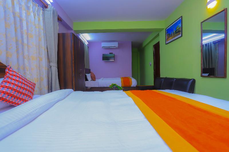 Oyo 492 Hotel Yeti Home Catmandu Exterior foto